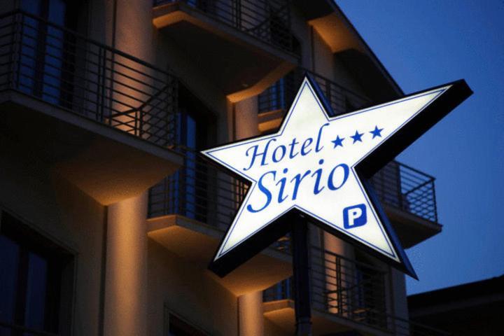Hotel Sirio リド・ディ・カマイオーレ エクステリア 写真