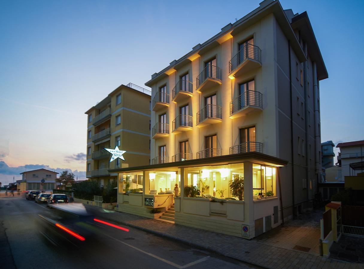Hotel Sirio リド・ディ・カマイオーレ エクステリア 写真